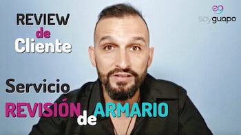 Juan Doncel con barba y camisa negra habla frente a un texto colorido: "Reseña de Cliente" en SoyGuapo.Com.